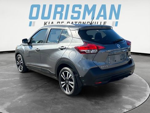 Used 2018 Nissan Kicks SV FWD image 4