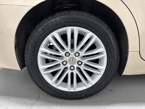Used 2014 Lexus ES 350 w/ Luxury Package FWD image 62
