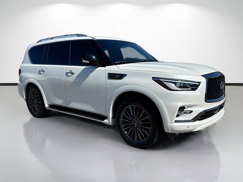 Used 2024 INFINITI QX80 Sensory image 1