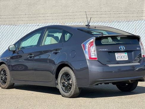Used 2013 Toyota Prius Three FWD image 5