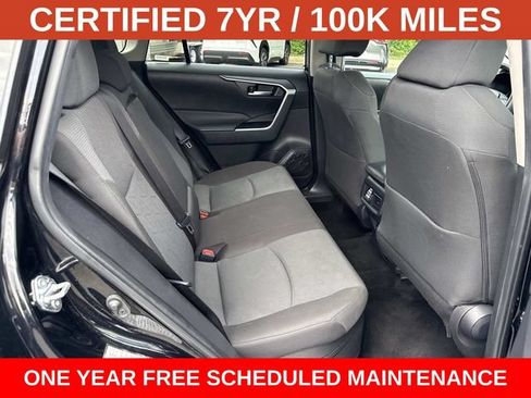 Used 2025 Toyota RAV4 XLE AWD/4WD image 11