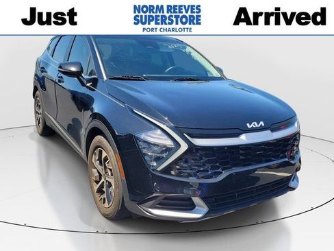 Used 2023 Kia Sportage EX image 1