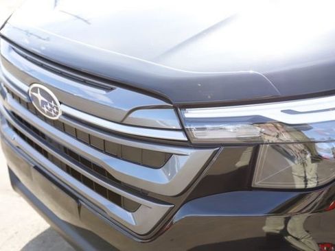 Used 2025 Subaru Forester Premium image 9