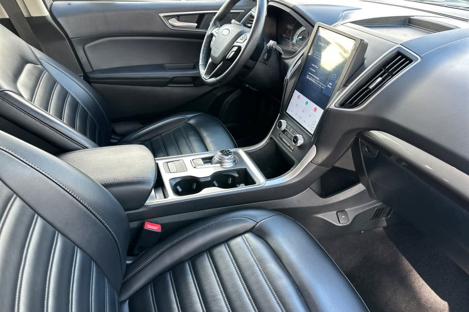 Certified 2024 Ford Edge SEL w/ Convenience Package AWD/4WD image 17