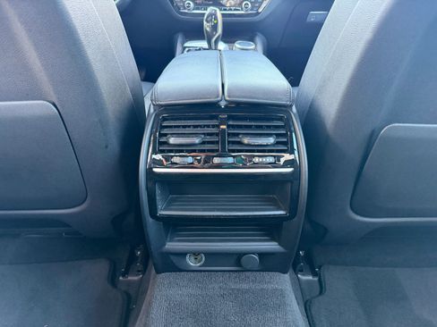 Used 2018 BMW 530i xDrive image 33