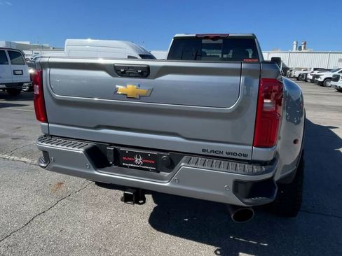 New 2026 Chevrolet Silverado 3500 High Country w/ High Country Premium Package AWD/4WD image 9
