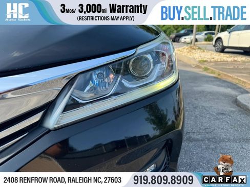 Used 2017 Honda Accord Sport image 9