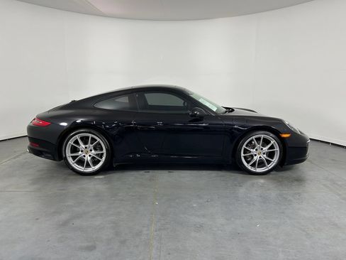 Used 2018 Porsche 911 Carrera RWD image 8