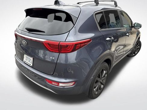 Used 2019 Kia Sportage EX w/ EX Sport Appearance Package AWD/4WD image 3