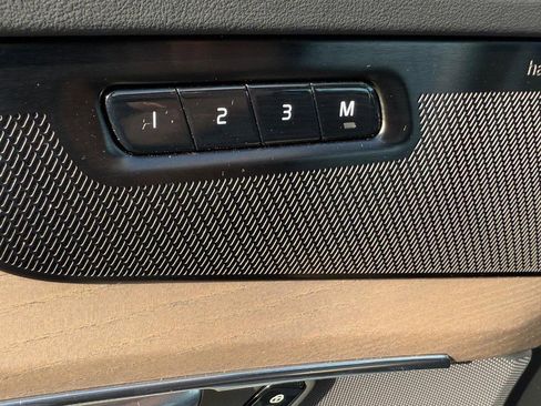 Certified 2025 Volvo XC90 B6 Plus image 16