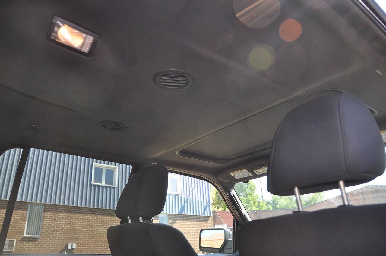 Used 2009 Ford Expedition XLT AWD/4WD image 31