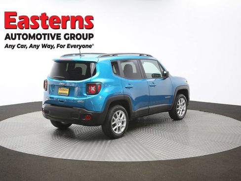 Used 2022 Jeep Renegade Latitude w/ Convenience Group AWD/4WD image 41
