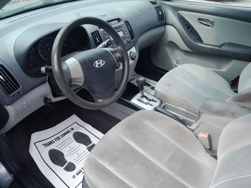 Used 2010 Hyundai Elantra GLS FWD image 3
