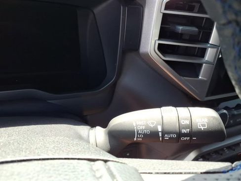 Used 2025 Toyota Sequoia Platinum AWD/4WD image 23