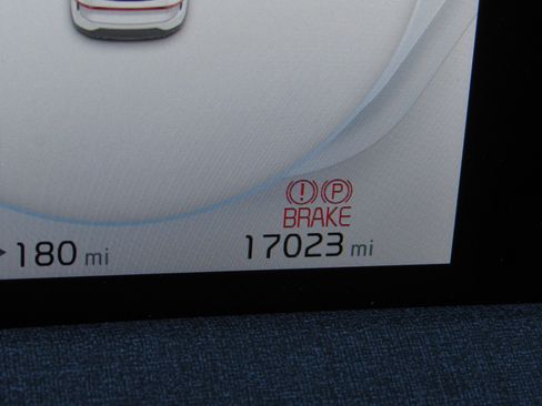 Used 2023 Kia EV6 Wind image 29