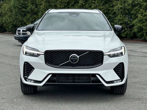 New 2026 Volvo XC60 B5 Plus w/ Protection Package Premier image 8