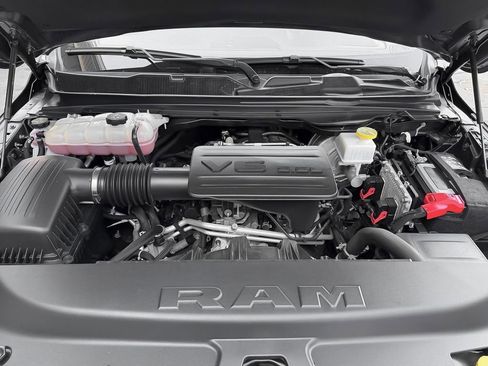 Used 2023 RAM 1500 Big Horn AWD/4WD image 30