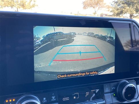 New 2026 Toyota Highlander XLE image 17