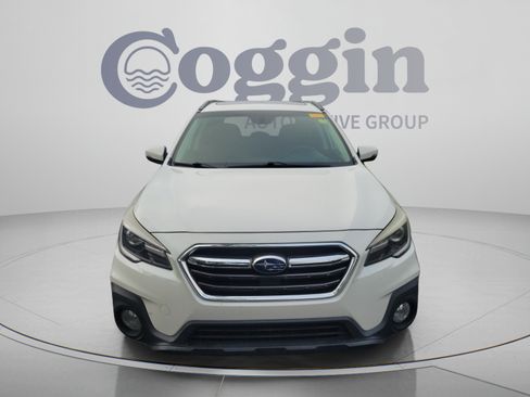 Used 2019 Subaru Outback 3.6R Touring w/ Popular Package #3A AWD/4WD image 8