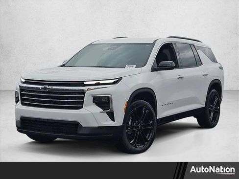 New 2026 Chevrolet Traverse LT image 1