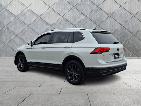 Used 2023 Volkswagen Tiguan SE image 5