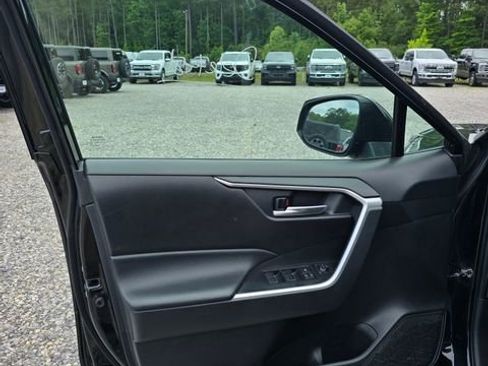 Used 2024 Toyota RAV4 XLE FWD image 10