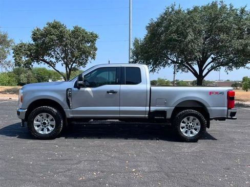 Used 2023 Ford F250 XLT w/ 360-Degree Camera Package AWD/4WD image 4
