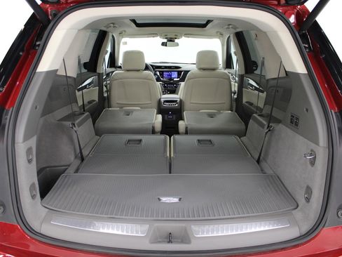 Certified 2024 Cadillac XT6 Premium Luxury w/ LPO, Floor Liner Package image 10