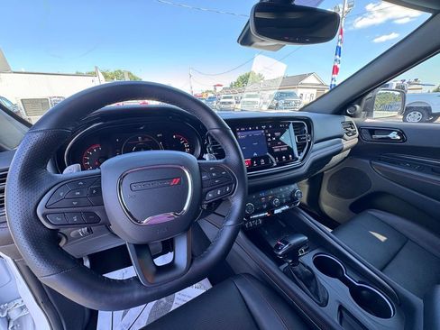 Used 2025 Dodge Durango GT AWD/4WD image 25
