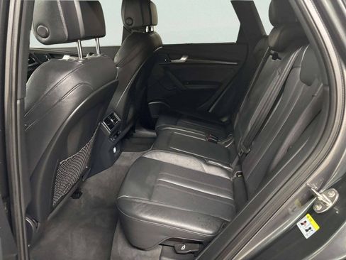 Used 2018 Audi SQ5 Prestige AWD/4WD image 18