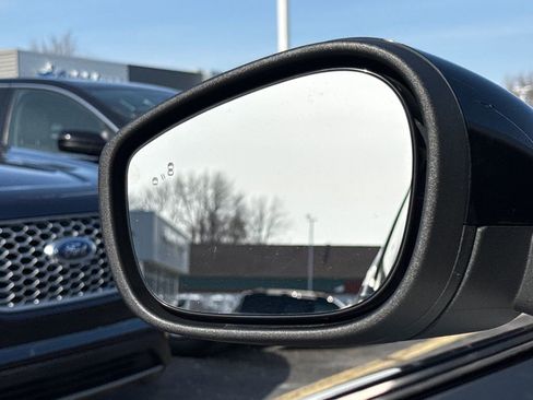 Used 2025 Ford Mustang Mach-E Select w/ Comfort Package Lite image 41