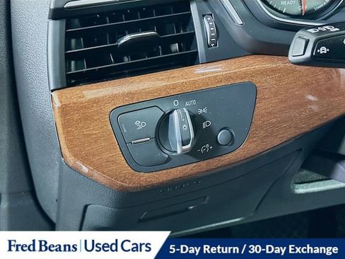 Used 2023 Audi A4 2.0T Premium w/ Convenience Package image 11