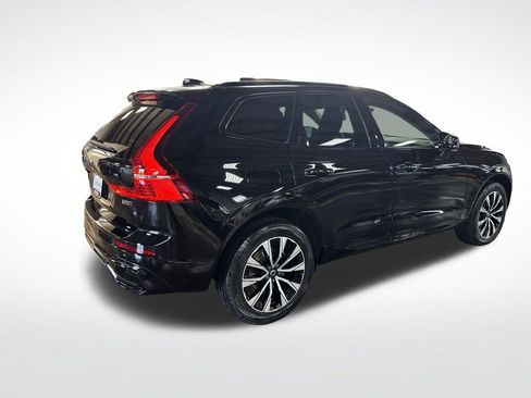 Used 2023 Volvo XC60 B5 Plus AWD/4WD image 6