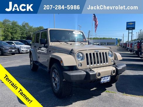 Used 2016 Jeep Wrangler Unlimited Sahara w/ Dual Top Group AWD/4WD image 1