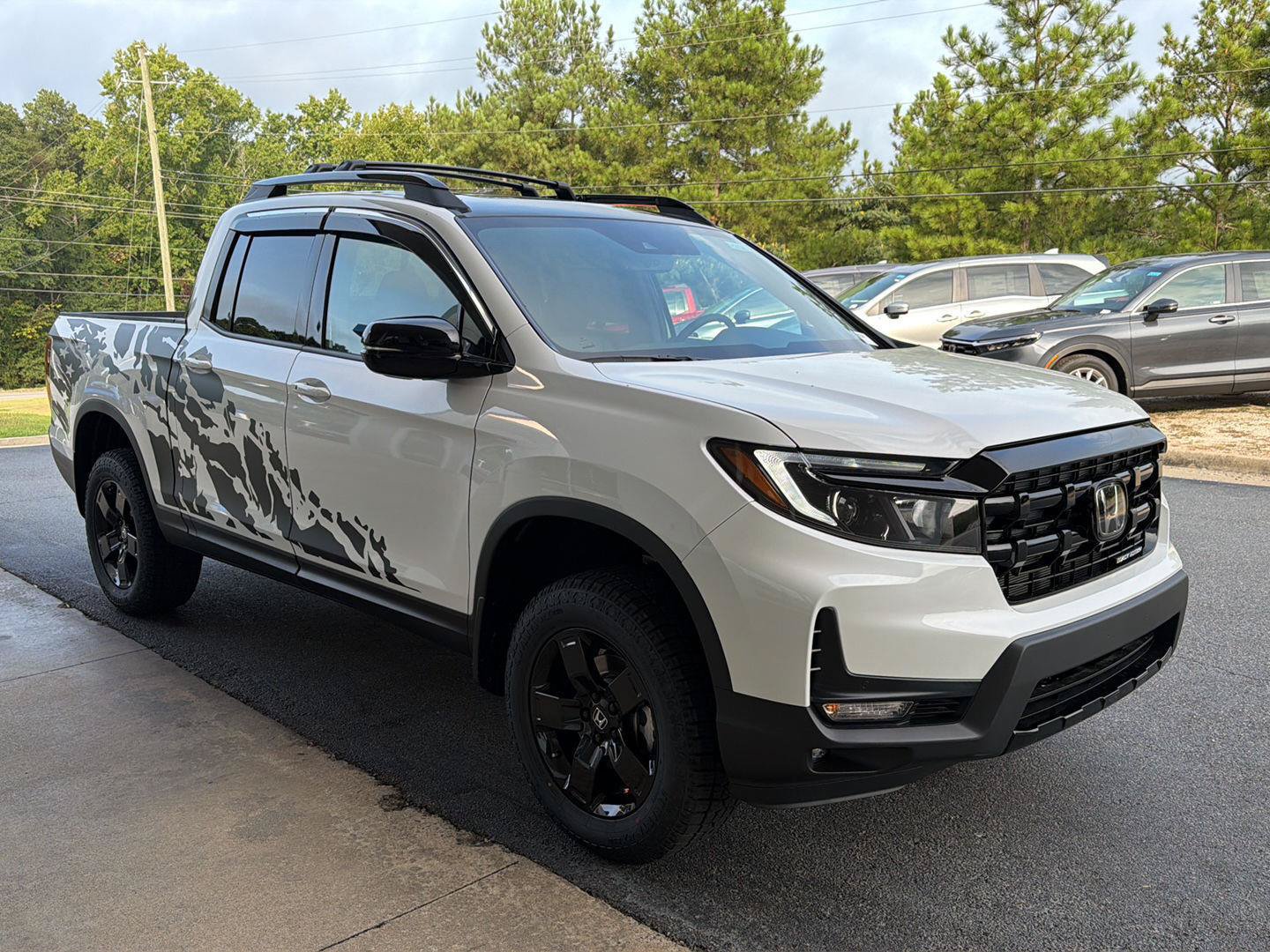 New 2026 Honda Ridgeline Black Edition image 9