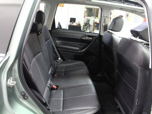 Used 2018 Subaru Forester 2.5i Touring image 26