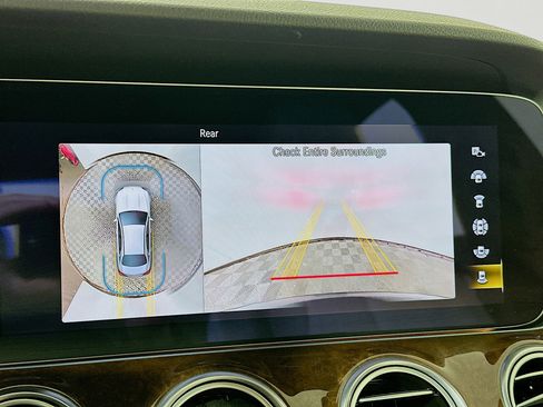 Used 2023 Mercedes-Benz E 450 4MATIC Sedan image 14