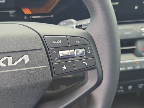 New 2026 Kia K4 FWD image 30