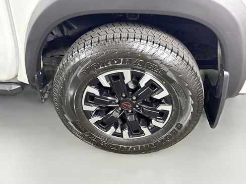 Used 2022 Nissan Frontier PRO-4X AWD/4WD image 36