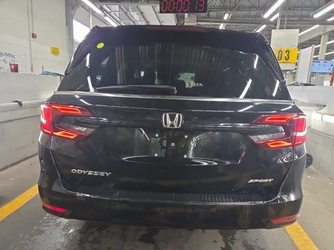 Used 2023 Honda Odyssey Sport image 9