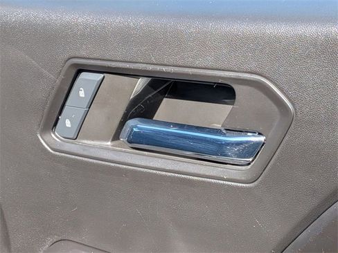 Used 2024 Chevrolet Colorado LT w/ LT Convenience Package II image 34