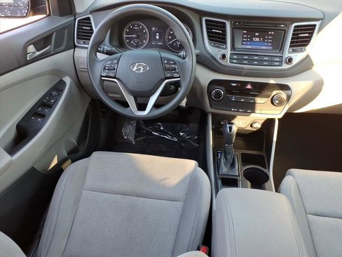 Used 2018 Hyundai Tucson SE image 14