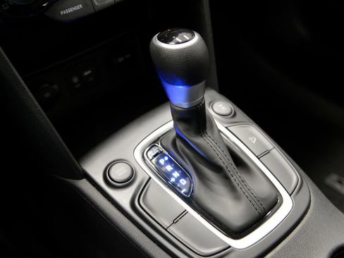 Used 2020 Hyundai Kona SE image 25