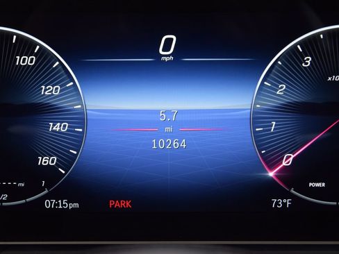 Used 2025 Mercedes-Benz GLE 450 4MATIC w/ AMG Line Exterior image 26