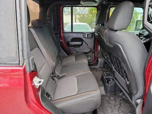 Used 2021 Jeep Gladiator Mojave image 11