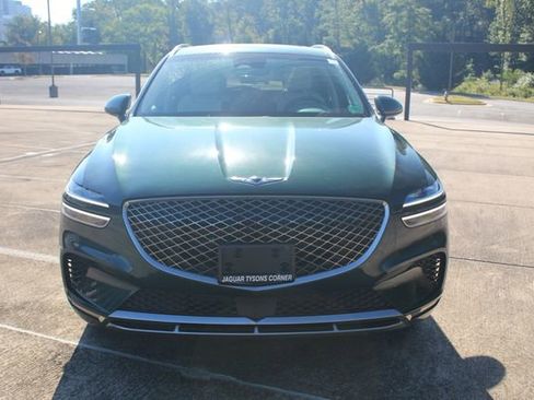 Used 2022 Genesis GV70 2.5T w/ Select Package image 8