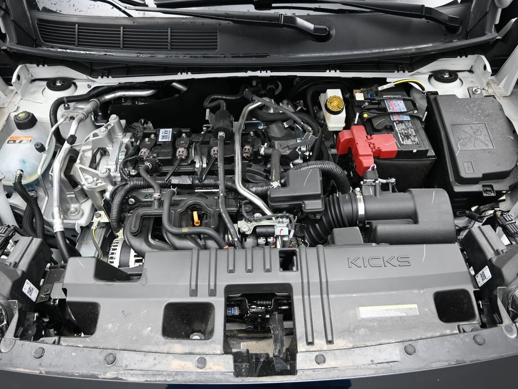 New 2026 Nissan Kicks SR FWD image 25