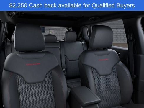 New 2026 Jeep Compass Trailhawk w/ Sun, Sound & Navigation Group AWD/4WD image 27