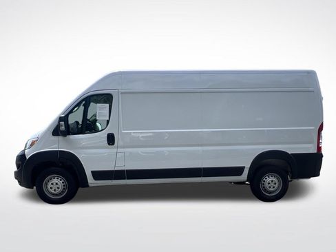 Used 2025 RAM ProMaster 2500 w/ Convenience Group FWD image 2