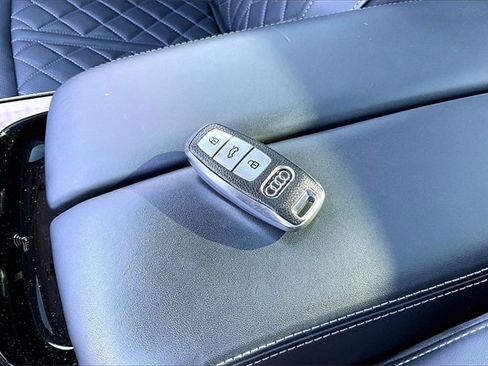 Used 2023 Audi S8 4.0T w/ S8 Executive Package image 10